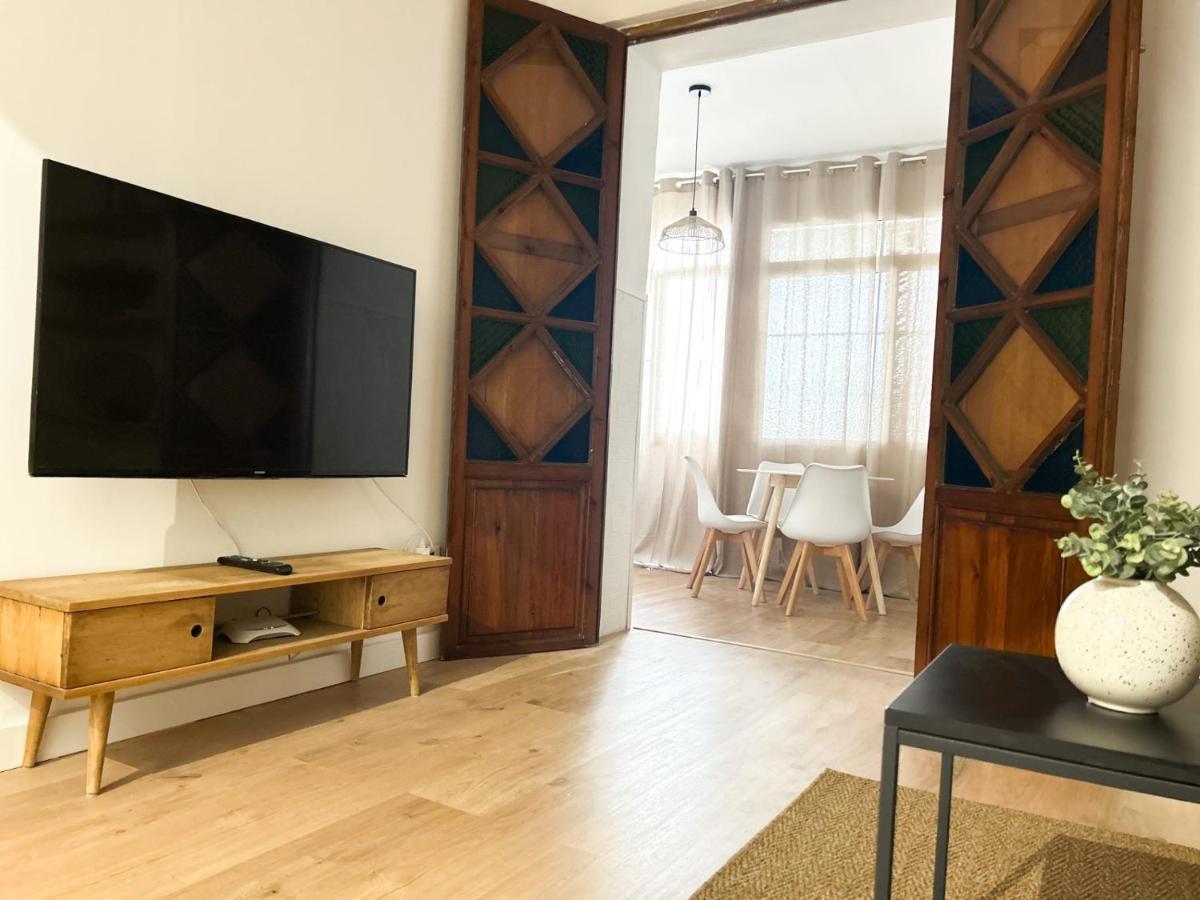 Apartamento Plaza Castilleja de la Cuesta Luaran gambar