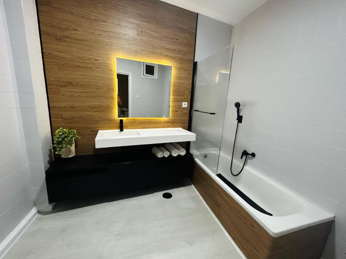 Apartamento Plaza Castilleja de la Cuesta Luaran gambar