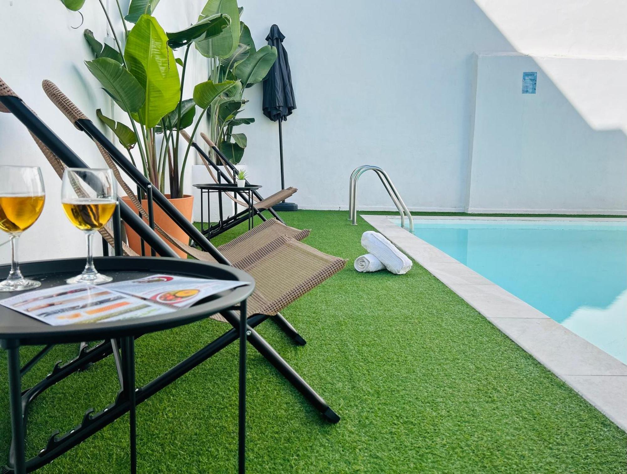 Apartamento Plaza Castilleja de la Cuesta Luaran gambar