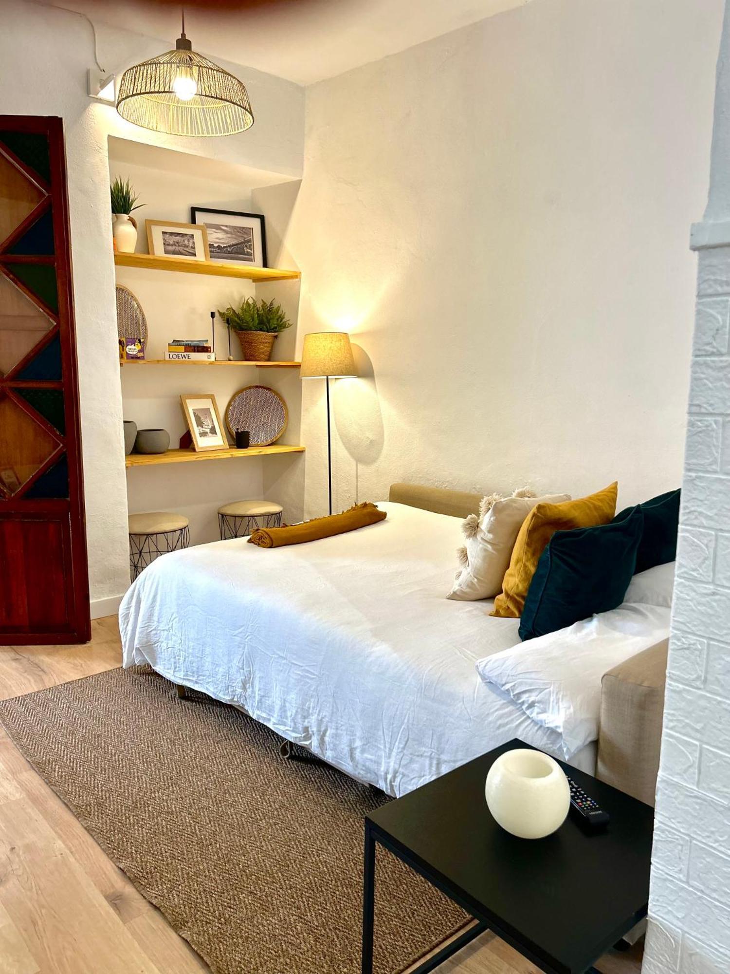 Apartamento Plaza Castilleja de la Cuesta Luaran gambar